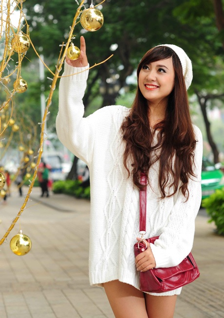 Hoa khôi sinh viên TPHCM xinh tươi đón Noel - 6 Hoàng Dung