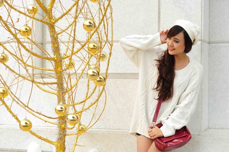 Hoa khôi sinh viên TPHCM xinh tươi đón Noel - 9 Hoàng Dung