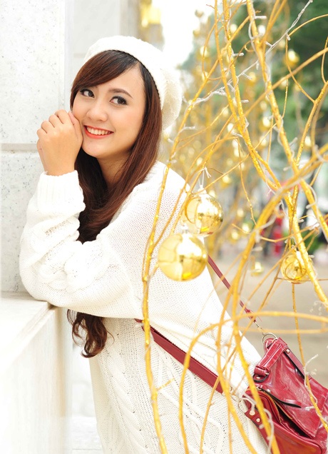 Hoa khôi sinh viên TPHCM xinh tươi đón Noel - 11 Hoàng Dung