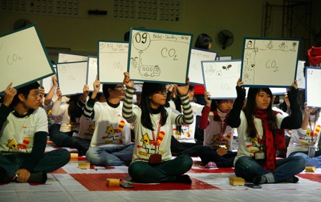 Những phút hồi hộp chờ xác nhận kết quả từ BTC.