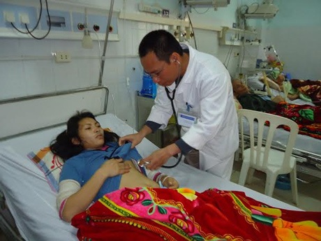 Nạn nhân sống sót trong vụ nghi ngạt khí than hôn mê sâu, nguy kịch - 1 Chị Thái đã tỉnh và qua cơn nguy kịch.
