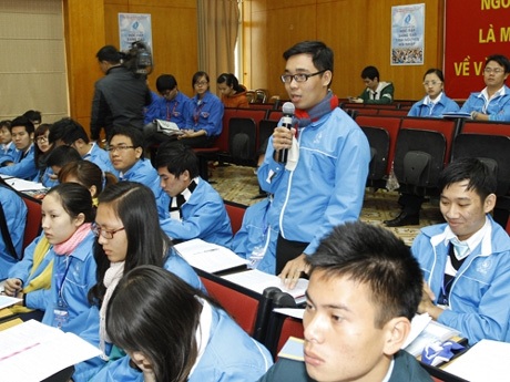 Sinh viên là đại sứ văn hóa, tri thức trong hội nhập - 1 Đại biểu Nguyễn Tất Toàn chia sẻ tại chương trình.
