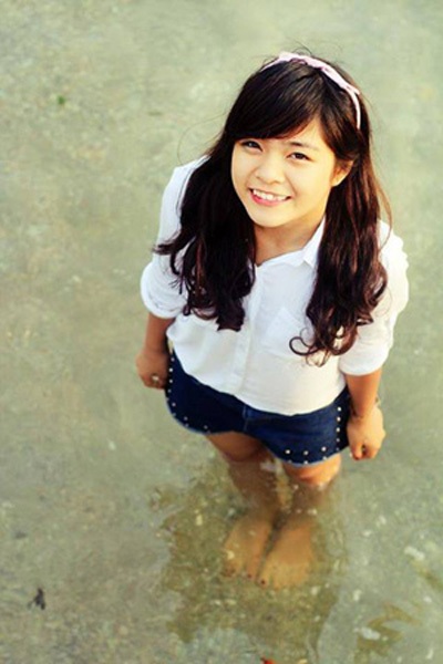 Gặp 9X trường Bưởi đẹp xinh, học giỏi - 6 Huyền Trang và Lan Hương.