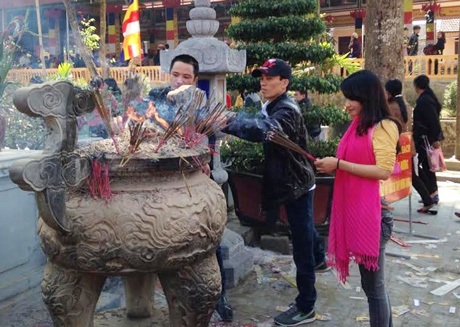 Và cùng nhau rút, xem thẻ bói dự đoán cá nhân trong năm mới.