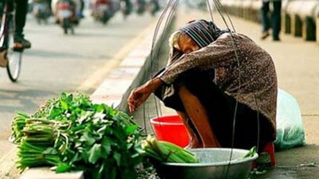 Khi bố mẹ già nua, con có thể nhẫn nại yêu thương? - Ảnh minh họa: từ Internet