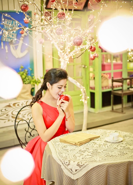 Ngắm nữ sinh 1m70 mơ màng trong khung cảnh cổ tích - 4 Vũ Phong