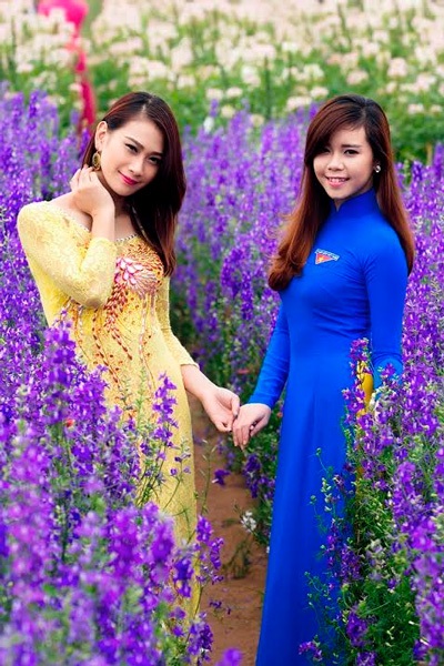 Cặp đôi á khôi Imiss khoe sắc bên vườn hoa Xuân - 15 Hoàng Dung