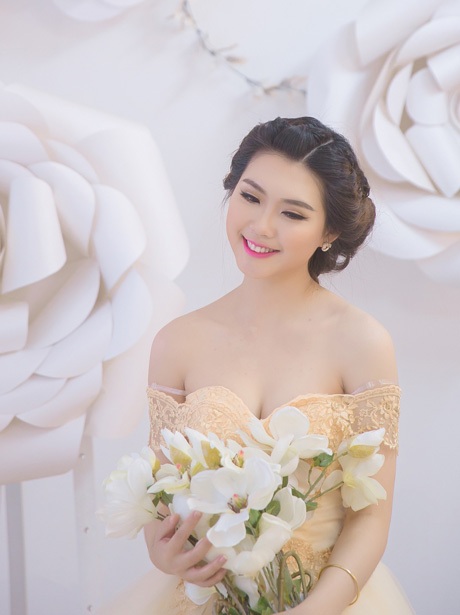 Nữ sinh Hàng không tuổi 19 xinh tươi khoe sắc thắm - 11 Hoàng Dung
