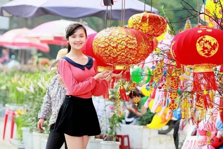 Nữ sinh xinh đẹp bật mí khoản lì xì “tiền triệu” - 5 Thiếu nữ xinh đẹp bật mí khoản lì xì “tiền triệu”