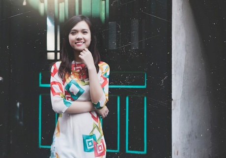 Nữ sinh xinh đẹp bật mí khoản lì xì “tiền triệu” - 3 Thiếu nữ xinh đẹp bật mí khoản lì xì “tiền triệu”