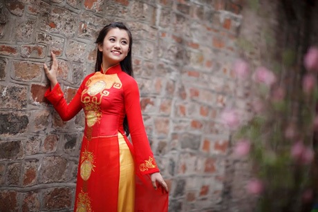 “Ong vàng” Thúy Quỳnh tâm sự về tiền lì xì ngày Tết - 8 Hoàng Dung