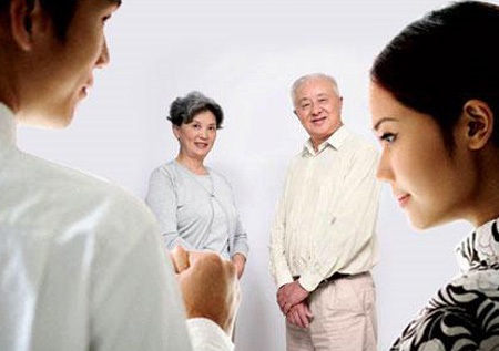 6 điều các cặp đôi ra mắt phụ huynh ngày Tết cần lưu ý - 5 Nên cân nhắc khi gia đình người yêu có nhã ý mời ở lại chơi
