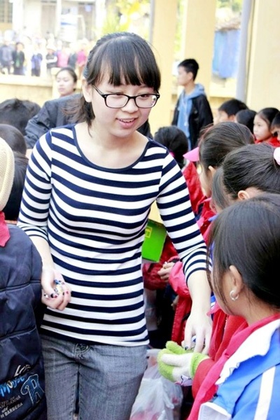 Nữ chủ tịch tuổi 16 đáng yêu của CLB tình nguyện - 3 Dự án “Bánh chưng ấm lòng xuân về”