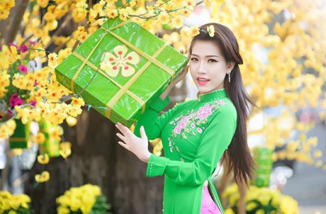Á khôi Hoàng Y Nhung dịu dàng đón nắng Xuân - 4 Hoàng Dung