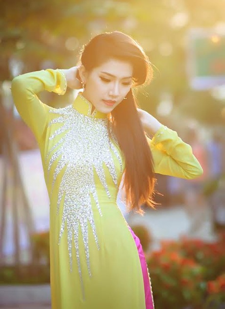 Á khôi Hoàng Y Nhung dịu dàng đón nắng Xuân - 13 Hoàng Dung