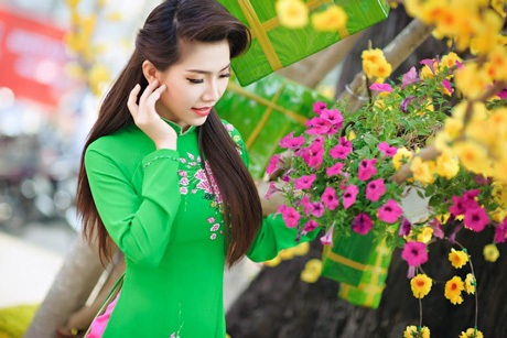 Á khôi Hoàng Y Nhung dịu dàng đón nắng Xuân - 8 Hoàng Dung