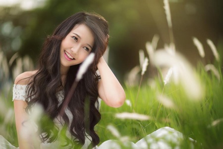 Nữ sinh Sài thành khoe sắc tinh khôi giữa vườn lau - 4 Hoàng Dung
