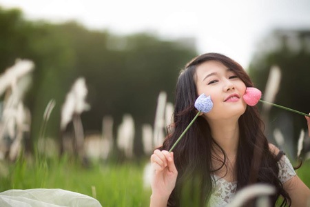 Nữ sinh Sài thành khoe sắc tinh khôi giữa vườn lau - 6 Hoàng Dung