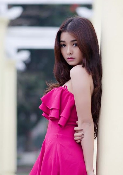 Nữ sinh "búp bê" trường Điện ảnh khoe sắc ngọt ngào - 1 Hoàng Dung