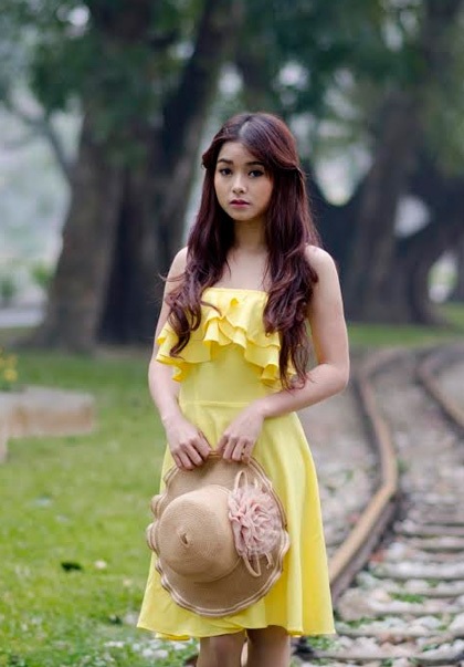 Nữ sinh "búp bê" trường Điện ảnh khoe sắc ngọt ngào - 6 Hoàng Dung