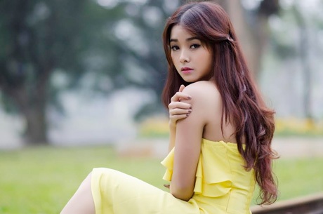 Nữ sinh "búp bê" trường Điện ảnh khoe sắc ngọt ngào - 8 Hoàng Dung