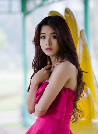 Nữ sinh "búp bê" trường Điện ảnh khoe sắc ngọt ngào - 4 Hoàng Dung