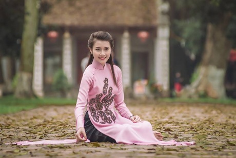 Nữ “Đại sứ nhân ái” 9X xinh đẹp của Hội Nhà báo VN - 7 Nguyễn Ngọc