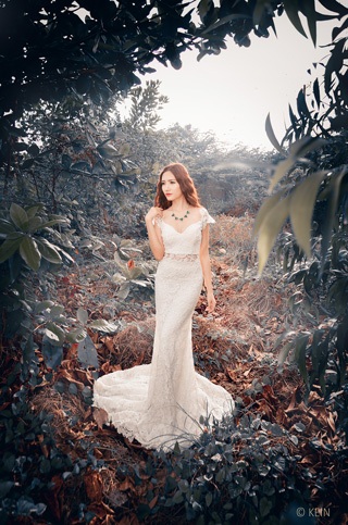 Dương Hiểu Ngọc quyến rũ với thiết kế tuyệt đẹp Tommy Nguyễn - 8 Model: