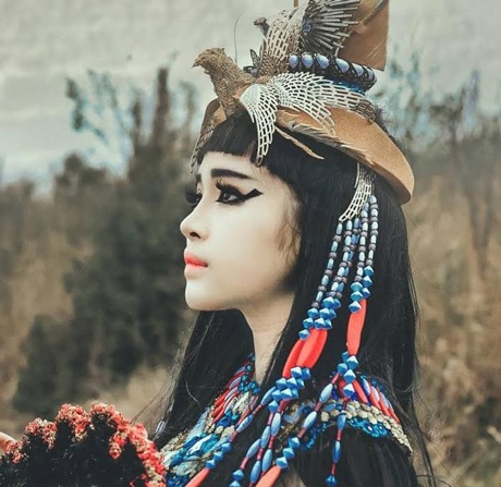 Ngỡ ngàng nghệ thuật Cosplay tựa cổ tích của cô bạn 9X - 2 Hóa thân thành nữ hoàng Ai Cập Isis (Asisu)