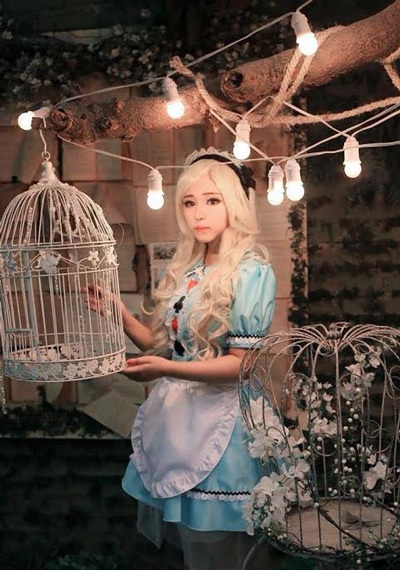 Ngỡ ngàng nghệ thuật Cosplay tựa cổ tích của cô bạn 9X - 6 Alice trong bộ truyện “Alice –lạc vào xứ sở thần tiên”