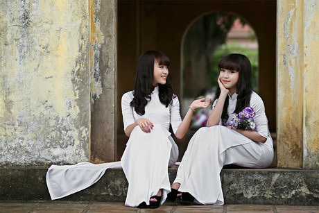 Ngắm nữ sinh học giỏi, nhảy hay rạng rỡ trong tà áo trắng - 8 Lệ Thu