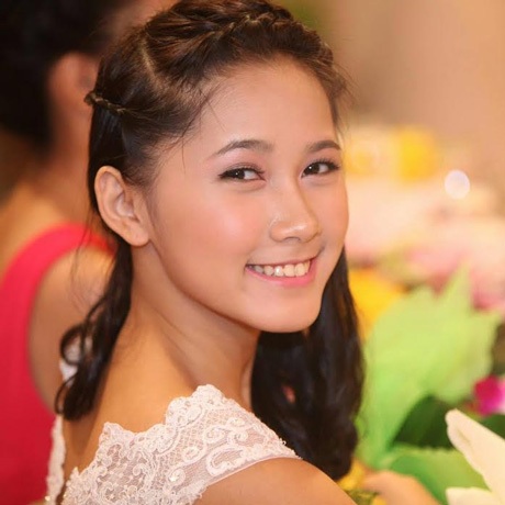 “Hotgirl” tự tin bình vấn đề biển Đông trong bài thi tốt nghiệp - 2 “Hotgirl” tự tin bình vấn đề biển Đông trong bài thi tốt nghiệp