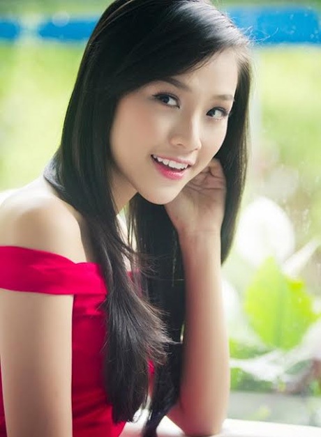 "Điểm danh" những gương mặt MC 9X tài năng, xinh đẹp  - 4 Điểm danh nhhững gương mặt MC 9X tài năng, xinh đẹp