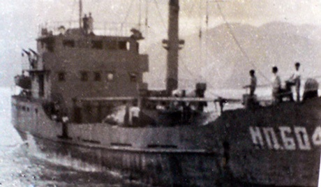 Quần đảo Hoàng Sa mãi mãi thuộc chủ quyền của Việt Nam - 5 Tàu HQ 604 của lực lượng Công binh Hải quân Nhân dâŮ Việt Nam tham chiến Hải chiến Gạc Ma 1988.