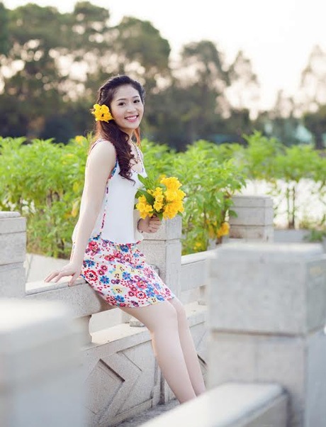 Ngắm nữ sinh 9X là Hoa hậu người Việt bang Georgia 2013 - 8 Hoàng Dung