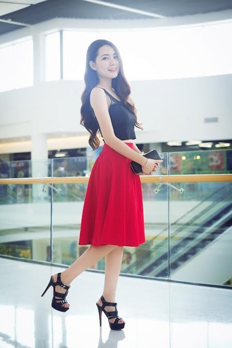 Biến hóa phong cách crop – top với Miss Áo dài Kim Phương - 6 Biến hóa phong cách crop – top với Miss Áo dài Kim Phương
