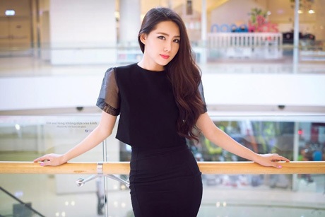 Biến hóa phong cách crop – top với Miss Áo dài Kim Phương - 4 Biến hóa phong cách crop – top với Miss Áo dài Kim Phương