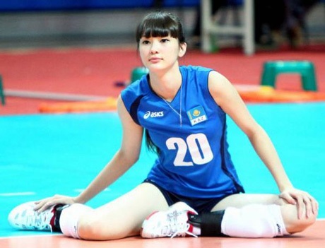 Những nữ VĐV 9X xinh đẹp hút hồn cư dân mạng - 3 Alexandra Botez (Canada, cờ vua)