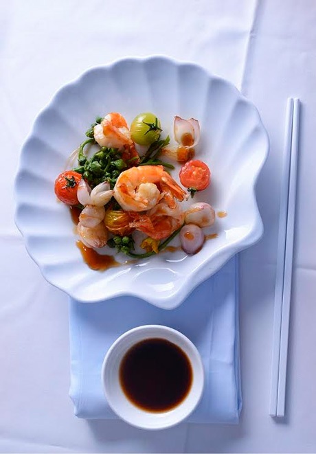 Tôm xào nụ mướp