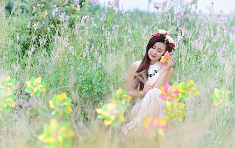 Nữ sinh Kinh tế xinh tươi mơ màng giữa sắc trời Thu - 6 Hoàng Dung