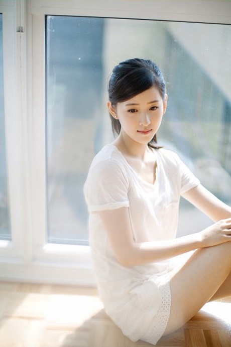 “Cô gái trà sữa” Trung Quốc đẹp tinh khiết trong bộ ảnh mới