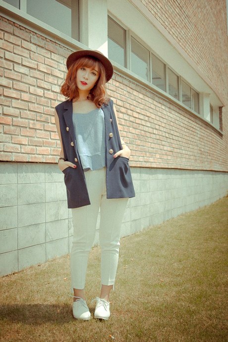 Đón Thu với phong cách đường phố sành điệu, thanh lịch - 9 Xu hướng phối layer (nhiều lớp) đang được ưa chuộng mùa này.