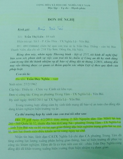Đơn đề nghị gia đình thiếu tá Nghĩa gửi đến báo Dân trí tháng 7/2012 (Ảnh: Ngọc Cương)