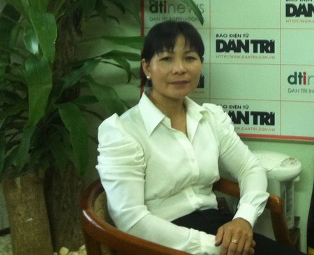 Suốt gần 2 năm chị Hoàn miệt mài đi tìm công lý cho gia đình