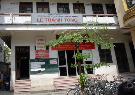 Trường THPT dân lập Lê Thánh Tông trốn trách nhiệm vụ áp dụng “luật rừng” - 2 Lãnh đạo trường Lê Thánh Tông cố ý chối bỏ trách nhiệm? (Ảnh: Ngọc Cương)