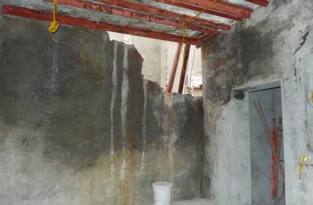 Lỗ hổng vẫn ngang nhiên tồn tại dù UBND phường Hàng Bồ khẳng định