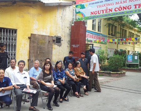 Quận Hai Bà Trưng lên kế hoạch cưỡng chế nhà A1, A2 Nguyễn Công Trứ - 2 Các hộ dân kiến nghị quận Hai Bà Trưng, chủ đầu tư và các cơ