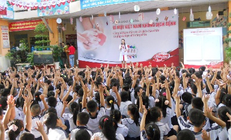 Hơn 100 nghìn người ủng hộ chiến dịch “Vì một Việt Nam không dịch bệnh” - 1 Lễ phát động diễn ra tại nhiều trường học trong cả nước
