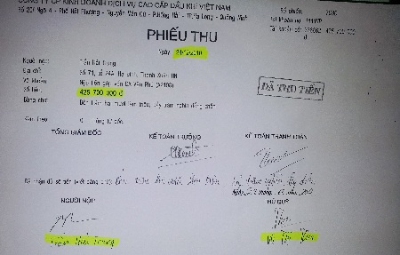 “Thượng đế” điêu đứng vì chủ đầu tư chậm tiến độ thi công - 2 Biên lai thu tiền đề ngày 21/12/2010