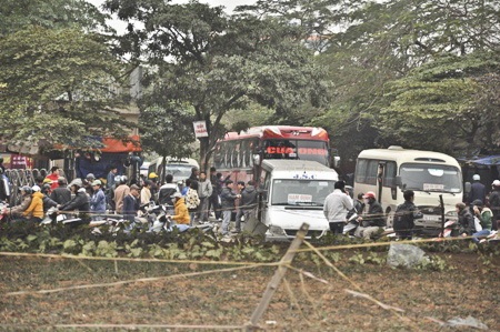 Bài 1: Để xe dù bến cóc lộng hành, bến xe Mỹ Đình bị "tuýt còi" - 2 Cơ quan chức năng đã xử lý nhiều bến cóc hoạt động quanh khu vực bến xe Mỹ Đình